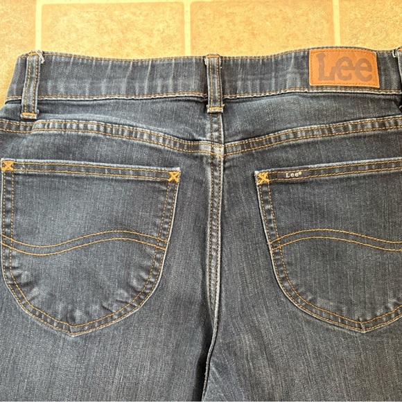 Lee Dark Blue Regular Fit Boot Cut Mid Rise Jeans size 8M - Picture 9 of 12